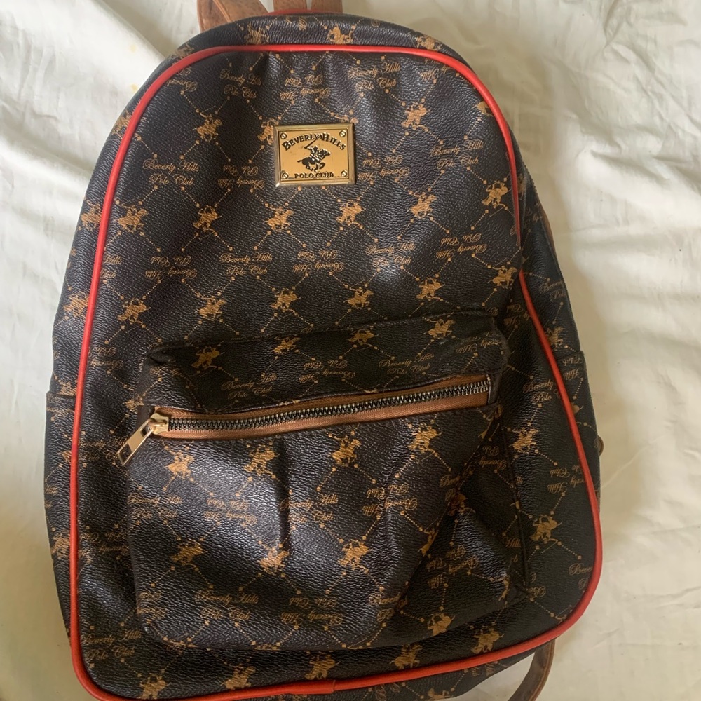 Selling a Beverly Hills POLO CLUB backpack